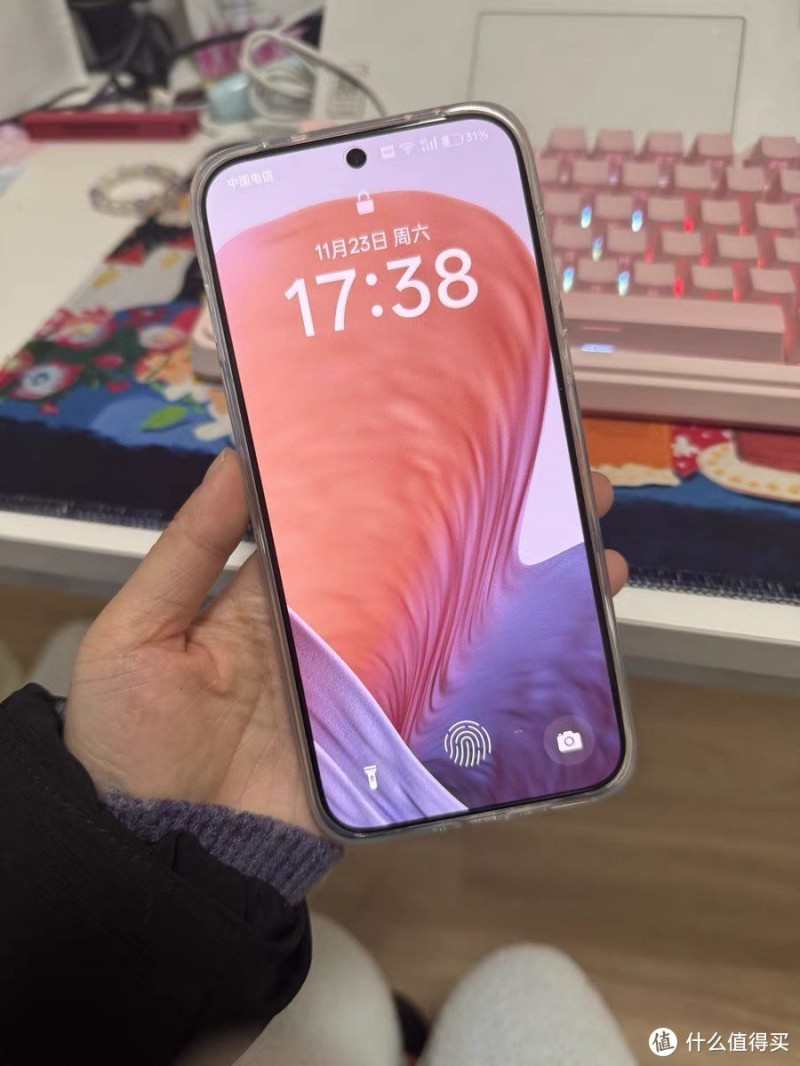 OPPO Find X8震撼发布：超薄直屏旗舰，引领AI新风尚