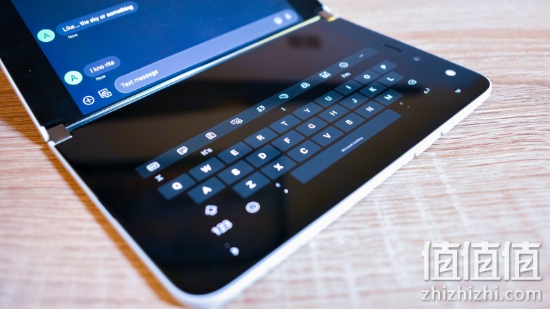 微软Surface Duo折叠屏手机评测