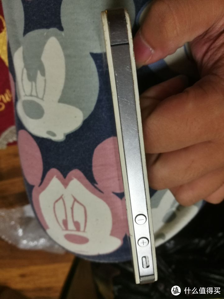 低成本手机拆机装裱框制作教程（DIY iPhone拆机裱框摆件）