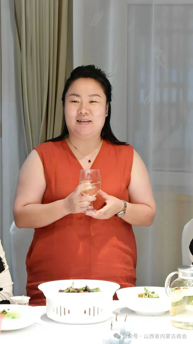 弘扬拥军优良传统 厚植商会爱军情怀——山西省工商联 山西省内蒙古商会 太原市苍南商会到万柏林区人武部进行“八一”慰问座谈纪实